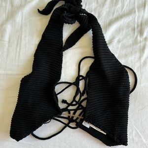 Beginning boutique “Aziel” black knit halter top